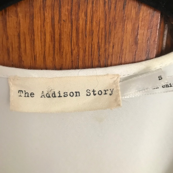 Grey and White Dress - Picture 4 of 4